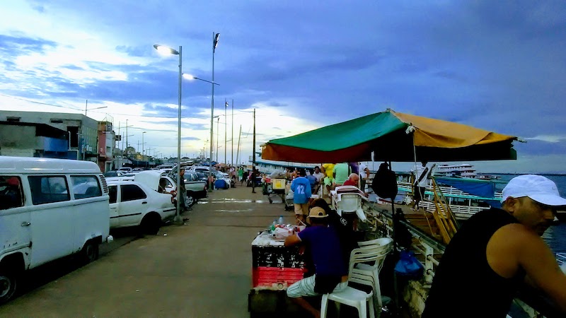 Mobilização contra coronavírus faz panfletagem em feiras no centro de Manaus
