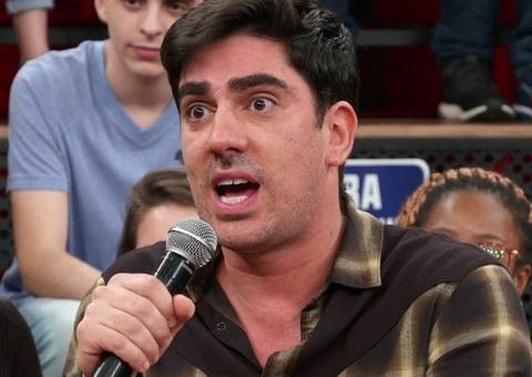 Marcelo Adnet rebate crítica à ‘traição’ e acaba expondo detalhe sobre casamento