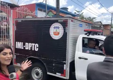 Retirada de corpo encontrado dentro de sua casa onde funciona representação da Sky 