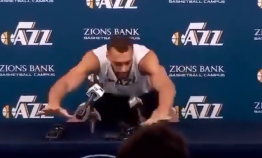 Após brincadeira de mau gosto, jogador da NBA descobre que está com Coronavírus