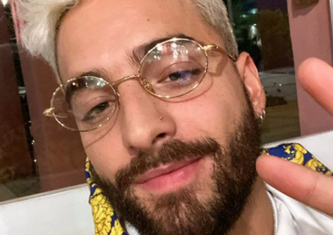 Maluma tira a barba e surge irreconhecível 