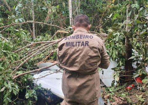 Avião cai no Amazonas e duas pessoas morrem, diz Bombeiros 