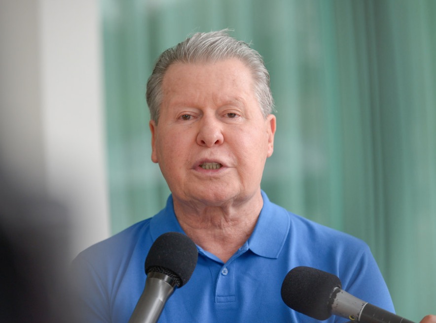 Prefeito de Manaus declara estado de emergência após 1º caso de coronavírus 