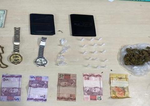 Dupla é presa com drogas em beco da zona Leste de Manaus 