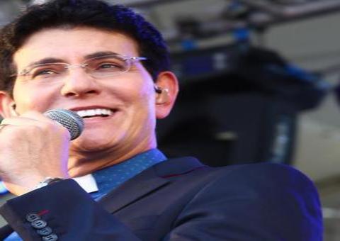Show do padre Reginaldo Manzotti é cancelado após coronavírus em Manaus