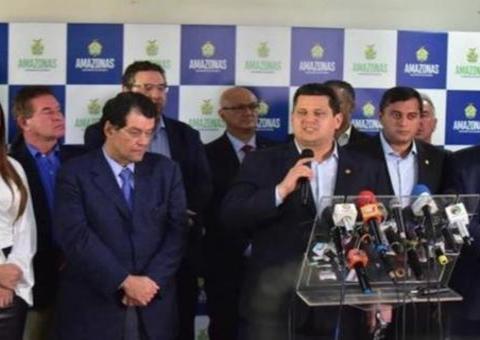 Após fazer teste de coronavírus em Manaus, Alcolumbre recebe resultado de exame