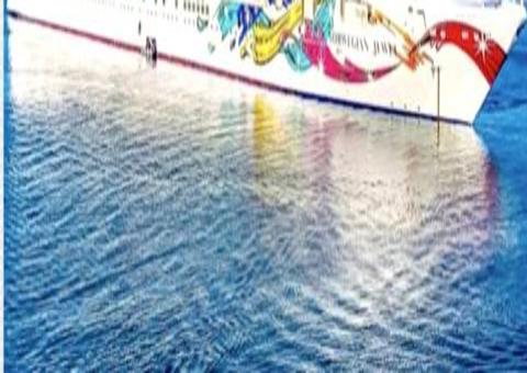 Cruzeiro navega sem rumo no Pacífico após ser recusado por quatro países