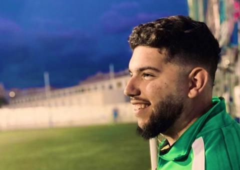Técnico de futebol na Espanha morre aos 21, vítima de coronavírus