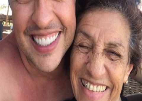 Morre mãe do humorista Ceará e ele lamenta nas redes sociais em post emocionante