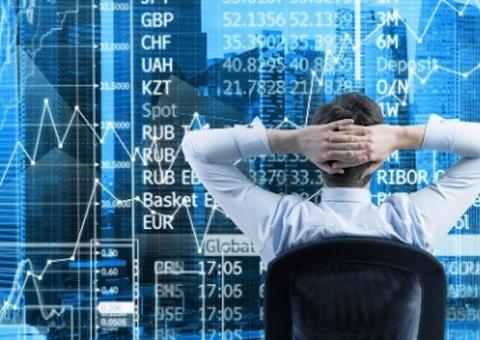 B3 abre em alta e dólar mantém cotação acima de R$ 5