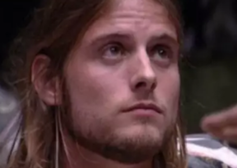 Após barata, Daniel volta a ignorar recomendações de higiene no BBB20 