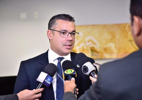 Josué solicita de Bolsonaro, Anac e Governo do Amazonas restrição aos voos nacionais e internacionais