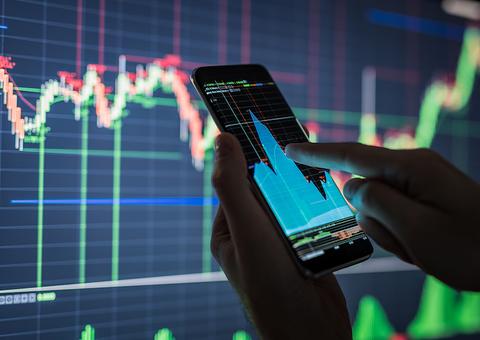 Dólar mantém cotação acima dos R$ 5 e B3 pode ter novo circuit breaker