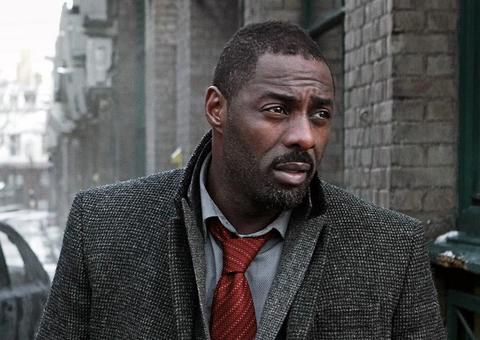 Idris Elba diz não ter sintomas e sugere que contraiu coronavírus de primeira-dama canadense
