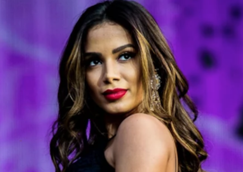 Anitta cancela festa de aniversário devido a pandemia de coronavírus 