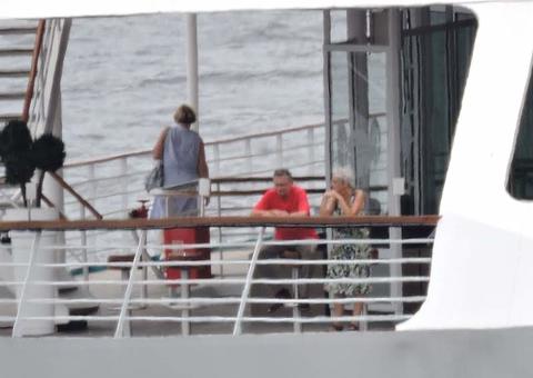 Transatlântico Amera atraca em Manaus e é inspecionado pela Anvisa