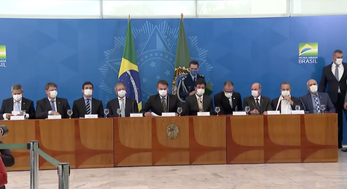 Empresas poderão cortar jornada e salários por pandemia de coronavírus no Brasil