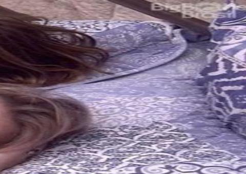 BBB20: Durante festa do líder, Marcela se irrita com Daniel e dispara: 'Você fala tudo pela metade'