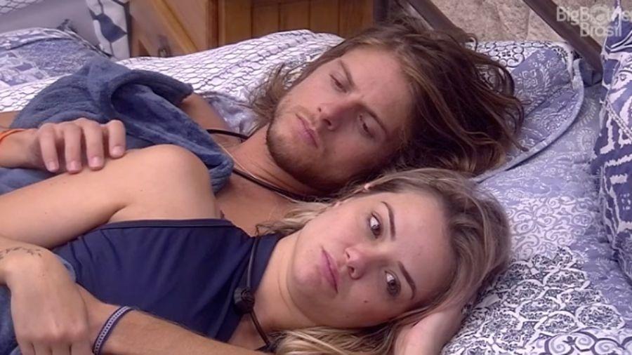 BBB20: Durante festa do líder, Marcela se irrita com Daniel e dispara: 'Você fala tudo pela metade'