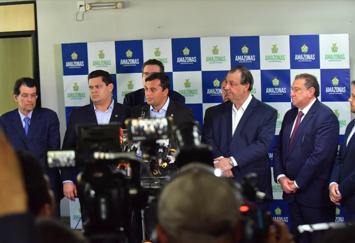 Wilson, Braga, Omar e mais autoridades do Amazonas aguardam teste de coronavírus 