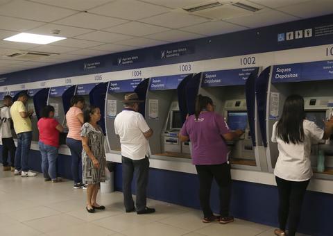 Governo suspende por 120 dias bloqueio de pagamento de benefícios