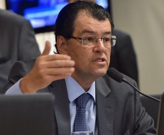 Eduardo Braga anuncia que Senado vai aprovar amanhã Decreto de Calamidade Pública