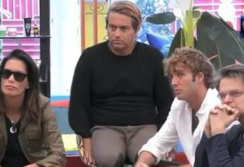 Participantes do 'Big Brother' da Itália ficam sabendo sobre coronavírus e ligam para familiares  