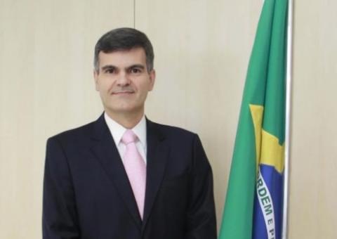 Presidente da Apex é o 18º infectado em comitiva de Bolsonaro