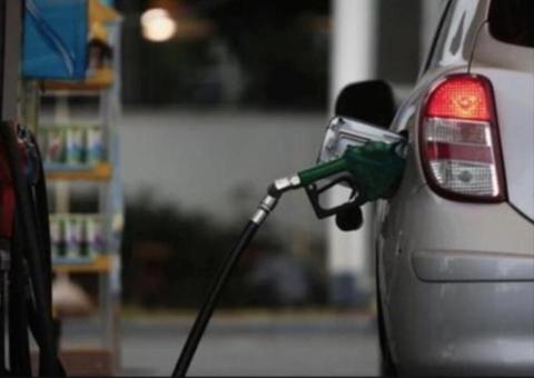 Gasolina tem média de R$ 4,59 em postos de Manaus, aponta Procon