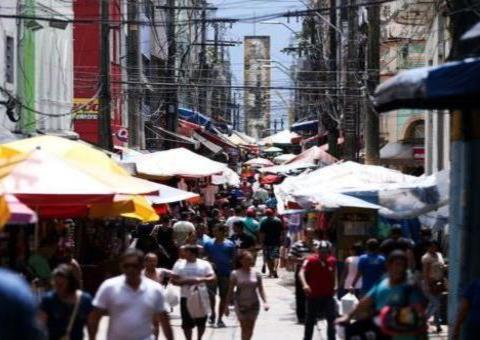 Fechamento do comércio é discutido em Manaus com risco de 50 mil demissões