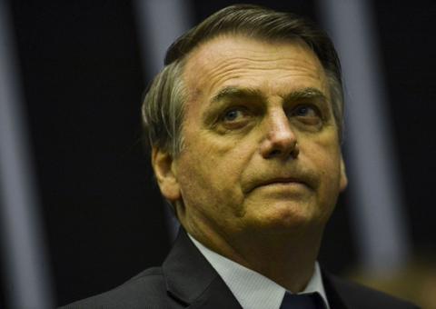 Sobe para 23 número de pessoas com coronavírus que tiveram contato com Bolsonaro