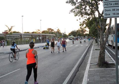 Complexo da Praia da Ponta Negra é interditado em Manaus 