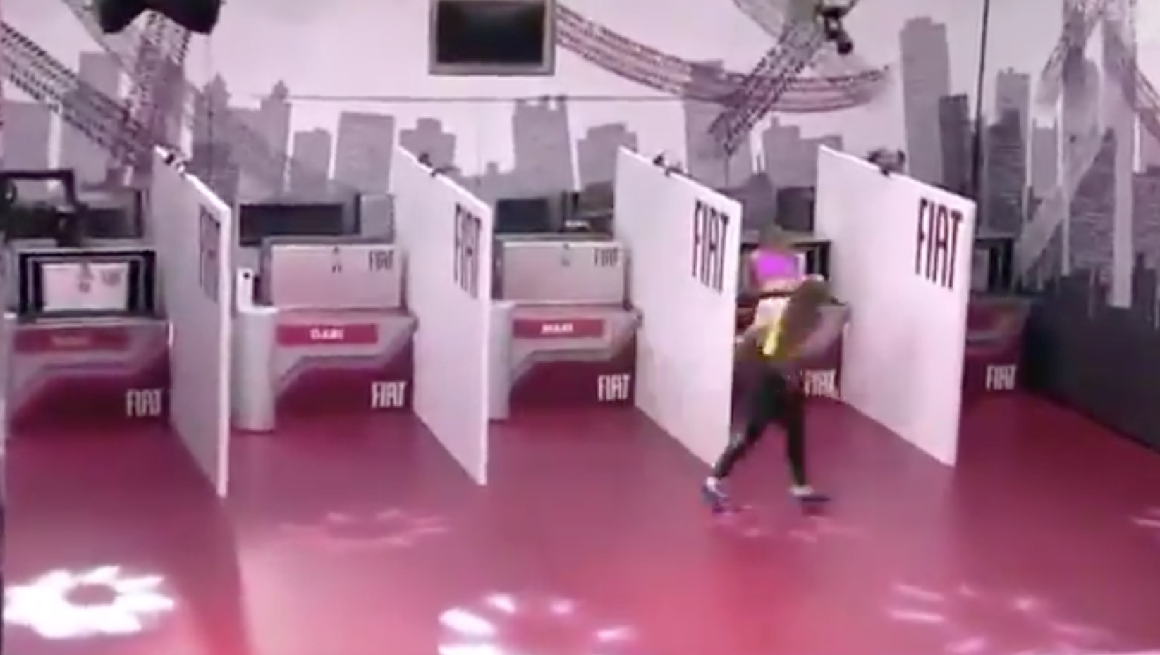 Tiago interferiu? Internautas acusam Leifert de ajudar Rafa a vencer prova no BBB20