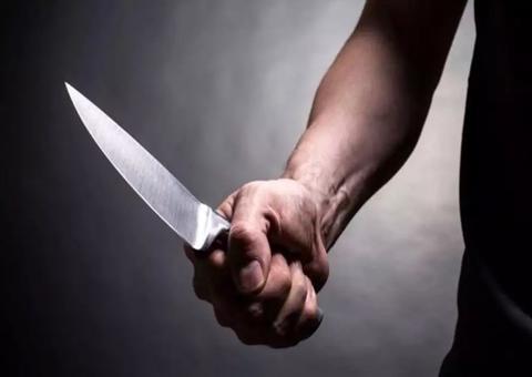 Homem é preso após esfaquear a própria esposa em Manaus