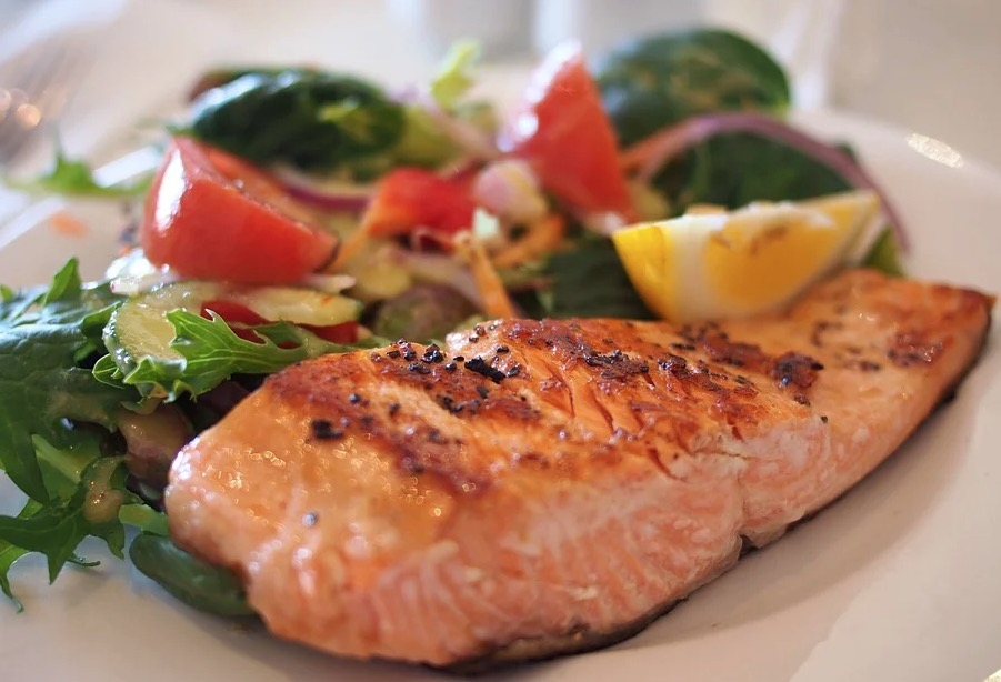 Alimentos ajudam na transmissão do Covid-19? Confira