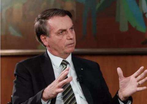 Após ataques a governadores, Bolsonaro parabeniza e pede união contra o coronavírus