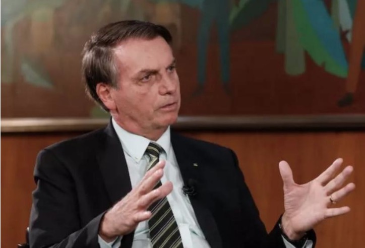 Após ataques a governadores, Bolsonaro parabeniza e pede união contra o coronavírus