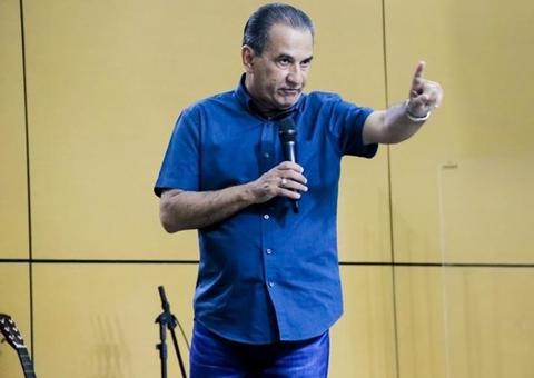 Polêmica: Após convocação de fiéis, Justiça proíbe cultos na igreja de Silas Malafaia 