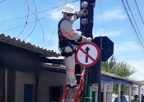 Concessionária de energia descumpre decisão judicial para religar energia em Manaus