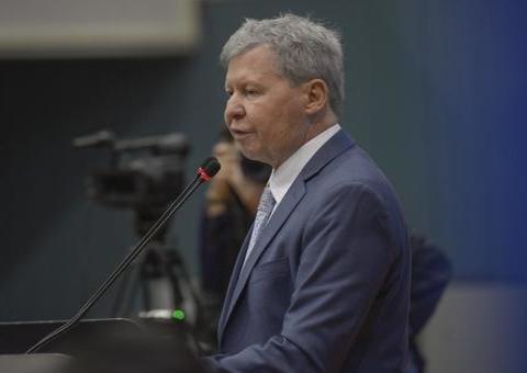 Prefeito de Manaus decreta estado de calamidade pública