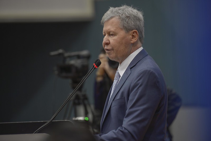 Prefeito de Manaus decreta estado de calamidade pública