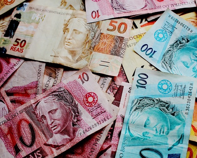 Em tempos de pandemia, Procon não recomenda reembolso em dinheiro ao consumidor