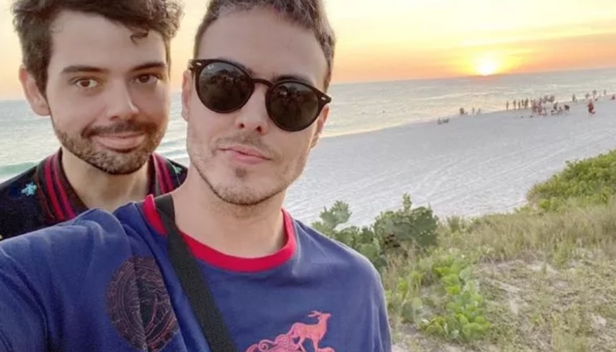 Humorista Gustavo Mendes termina namoro com ex-fã e anuncia que está pronto para outra