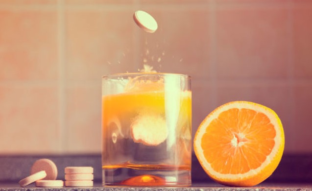 Vendas de Vitamina C disparam após pandemia de Covid-19