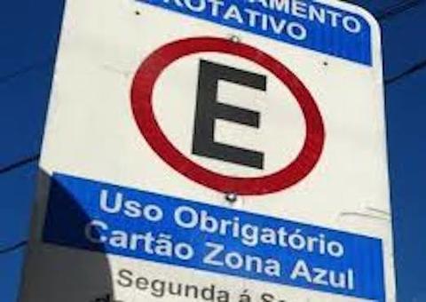 Prefeitura de Manaus suspende corte no fornecimento de água e desativa Zona Azul
