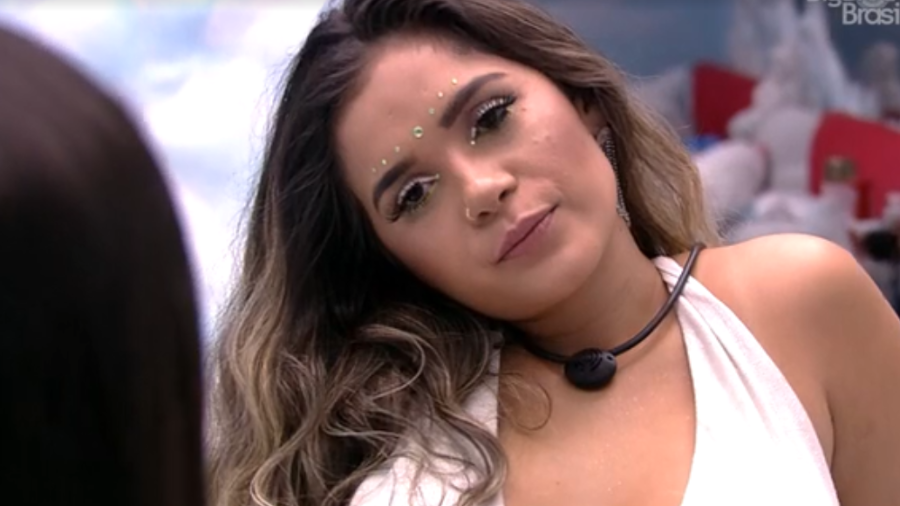 BBB20: Flay joga drinque em direção de Gizelly e causa revolta na web 