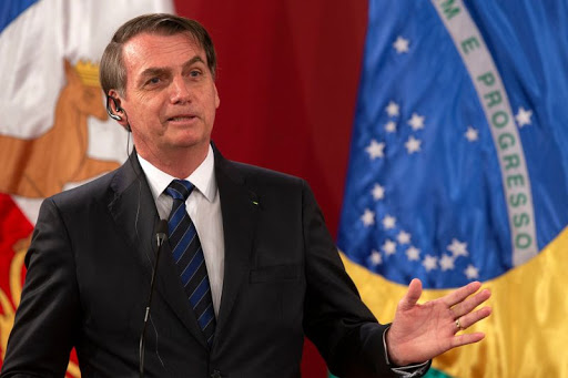 Bolsonaro publica decreto que autoriza retorno de atividades religiosas