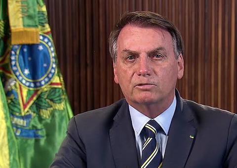 Bolsonaro diz que zerou imposto de remédios usados contra coronavírus