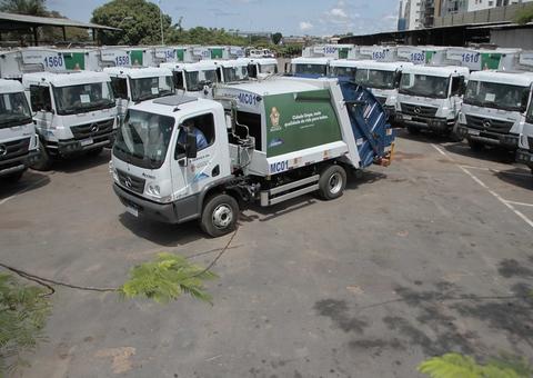 Manaus tem reforço de 14 caminhões para coleta de lixo 