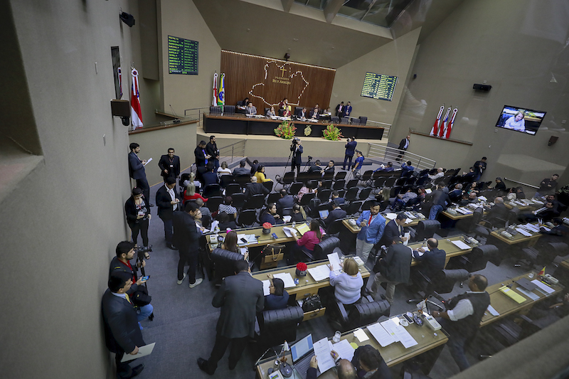 Lei aprovada na Aleam prevê desinfecção de  locais públicos no Amazonas